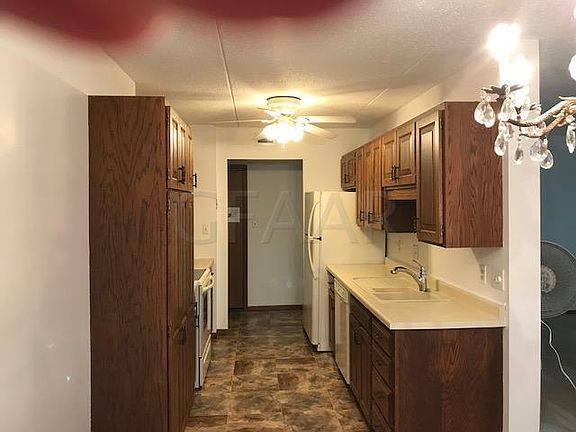 5th image of 2200 S 29th St Unit 64N
