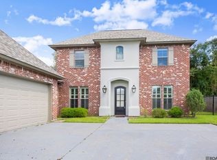16574 Long Lake Dr, Prairieville, LA 70769