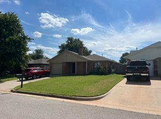12412 SW 13th St, Yukon, OK 73099