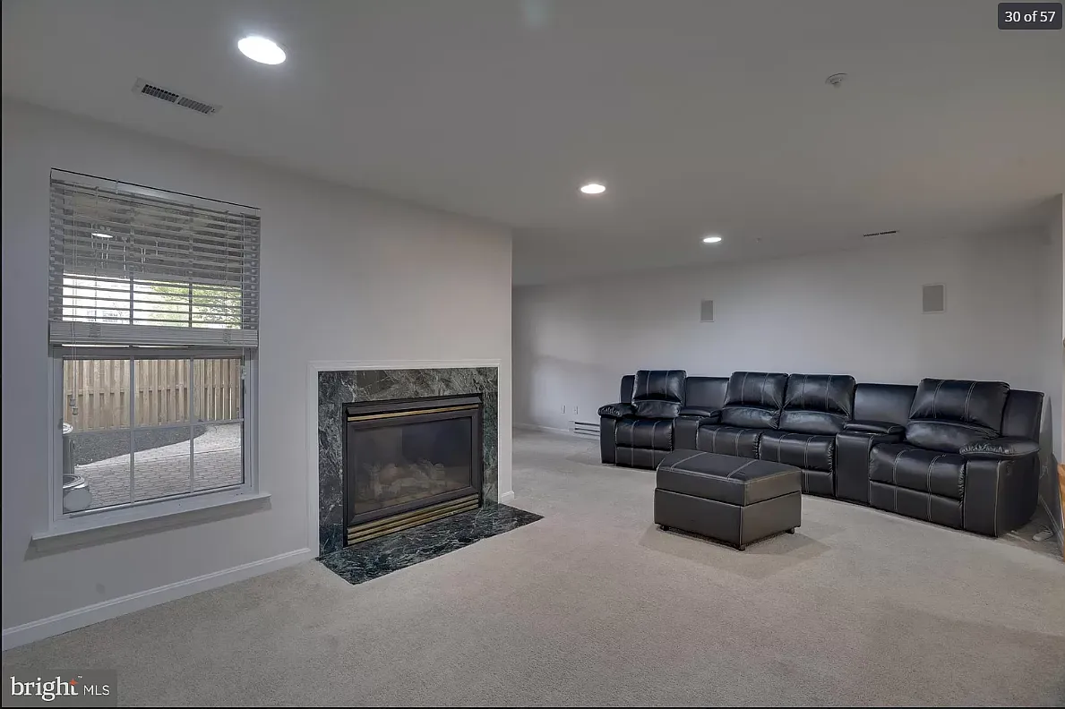 Westfield Ct, Edgewater — Photo 2