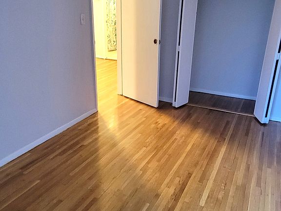3rd image of 242 W 56th St APT 5B