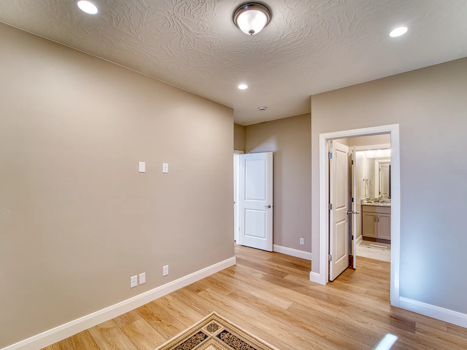 1544 N Daylight St - NR - 1 — Photo 4