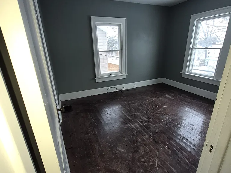 565 Garfield Pl — Photo 11