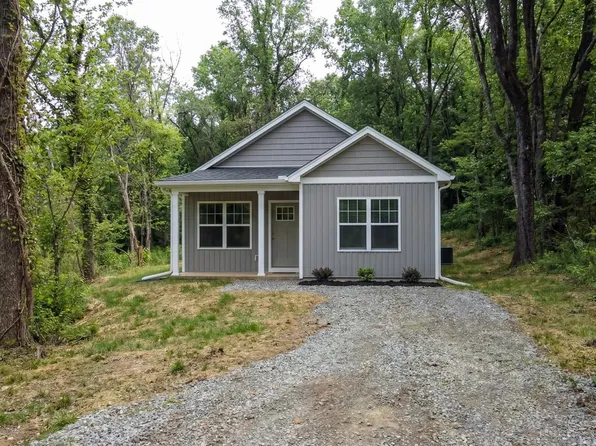 1250 Chase St, Burlington, NC 27217