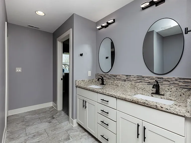 4104 Lakeland Ct — Photo 14