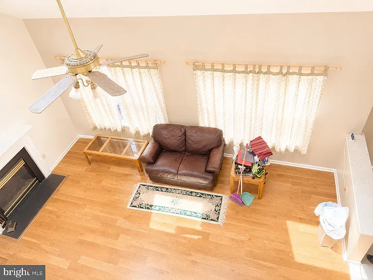 4037 Runnymead Dr — Photo 10