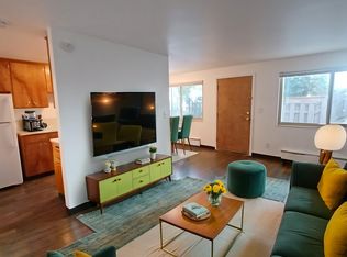4460 Woodland Park Ave N APT 5, Seattle, WA 98103