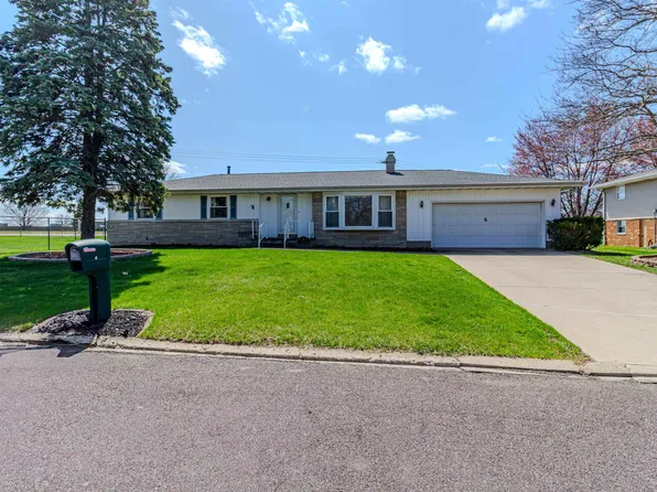 4 Coral Rdg, Peoria, IL 61607