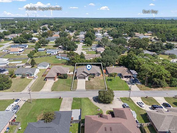3rd image of 1496 Joseph Cir