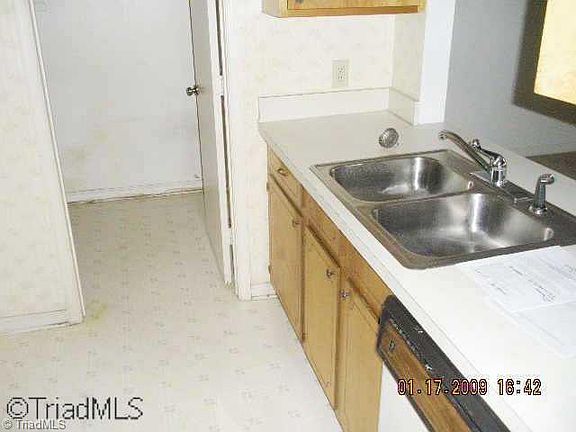 3rd image of 319 E Montcastle Dr Unit C
