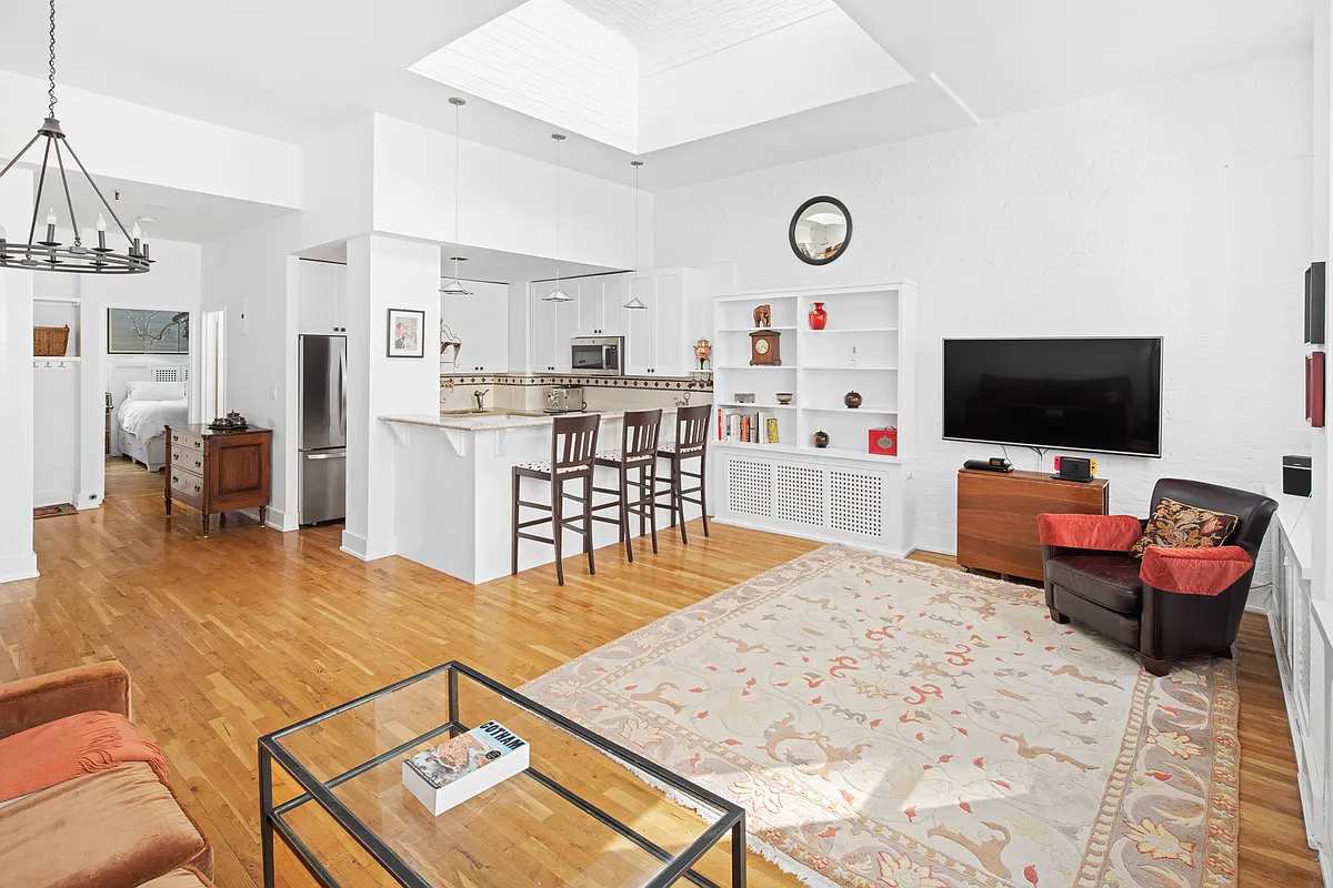 23 East 10th St Unit 5A/6A  