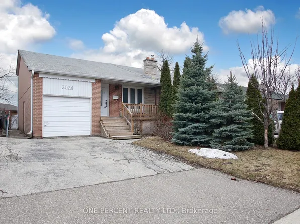 3074 Merritt Ave, Mississauga, ON L4T 1P2