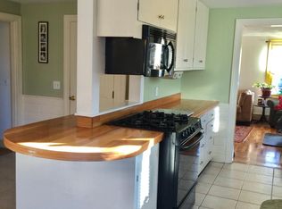 77 Princes Hill Ave, Barrington, RI 02806