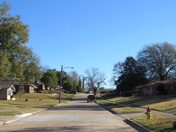 4th image of 3762 Elmer Ln