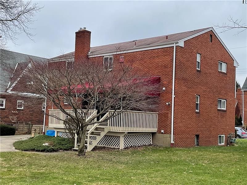 2nd image of 117 Cobb Ave #2