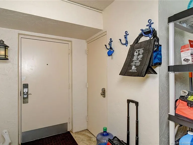 8302 Marina Villas Dr #8302 — Photo 43