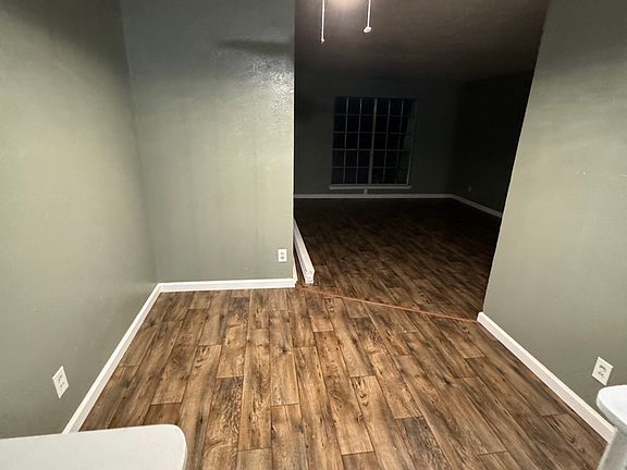 Dinette gong into living room.