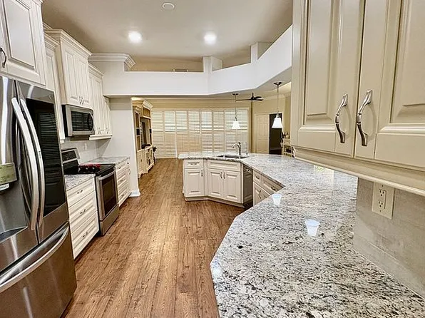 3610 Doral St, Palm Harbor, FL 34685