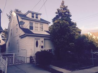 8833 216th St, Queens Village, NY 11427