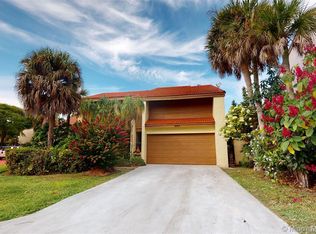 8905 SW 150th Place Cir, Miami, FL 33196