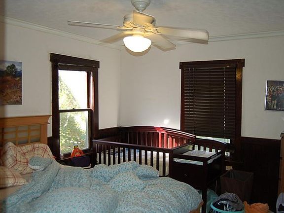 4th image of 212 Forrest Dr