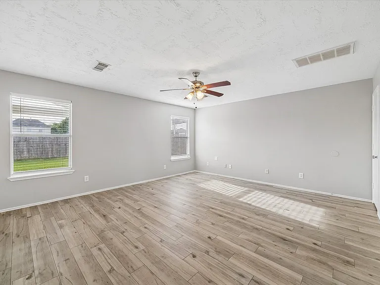 21211 Grand Linden Ct — Photo 2