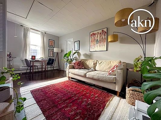 Rented by The Agency | media 1