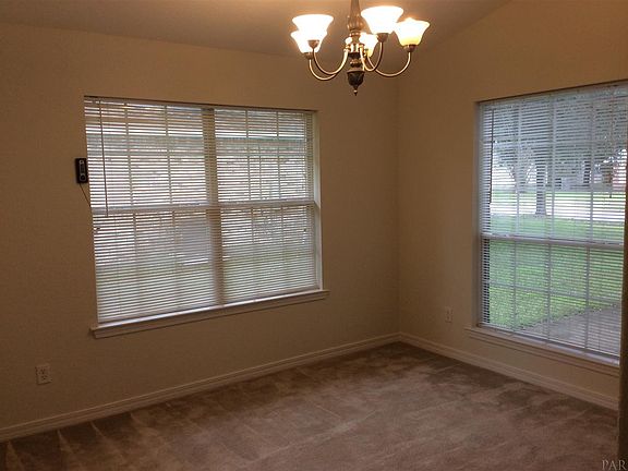 4th image of 2316 Caddy Shack Ln