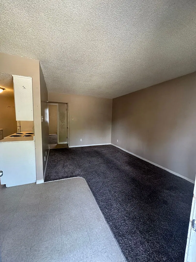 Southwood Apartments — Photo 3