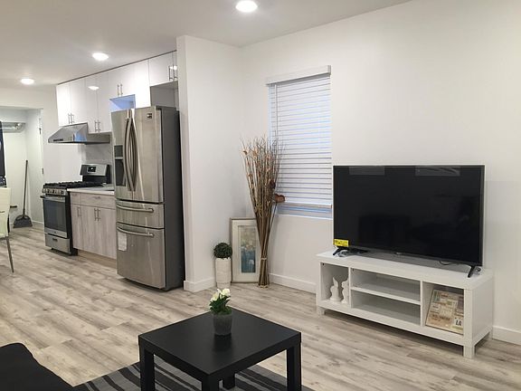 3rd image of 147 37th St #1F