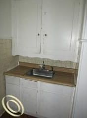 3rd image of 20 W Goodell St