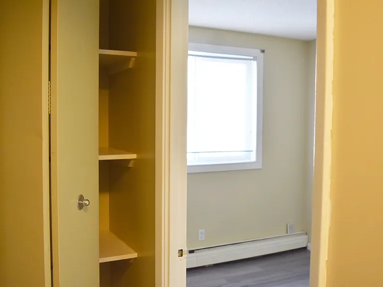 820 5th Ave SW — Photo 12