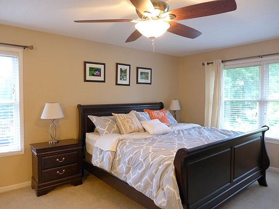 3rd image of 3855 Ashbrook Dr