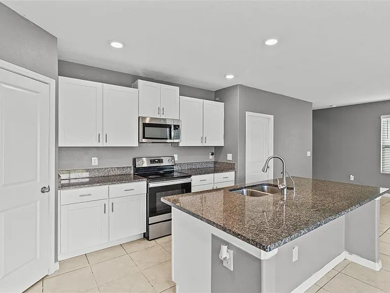 16671 Kingman Reef St — Photo 8
