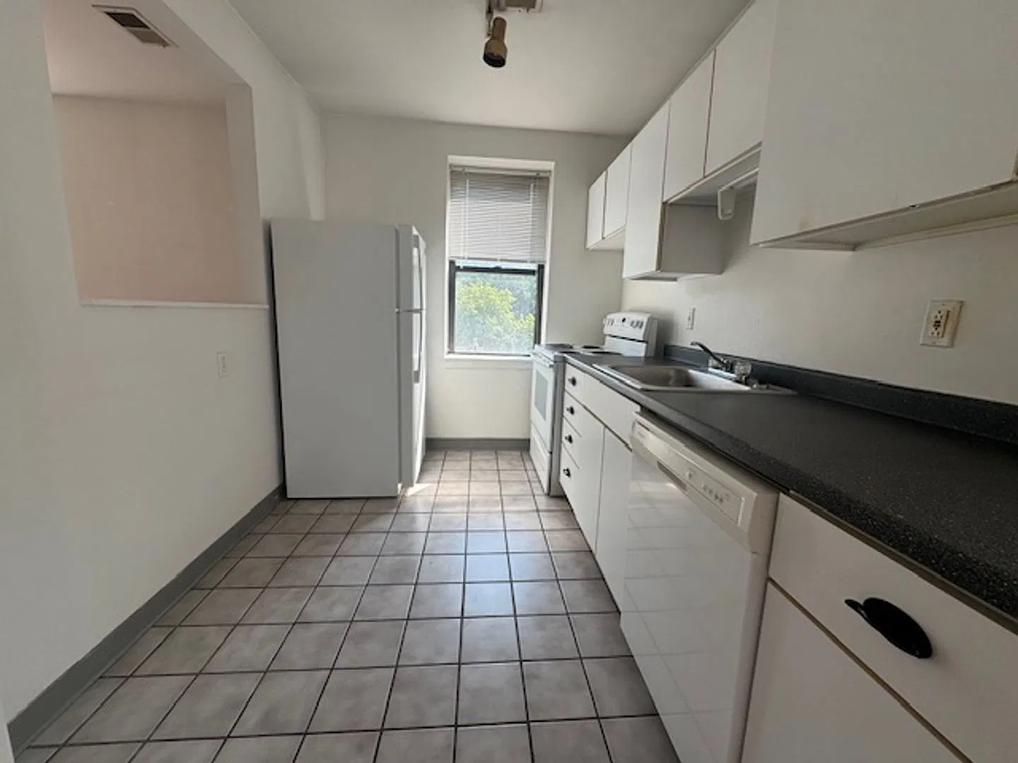 15 Boundary Street — Photo 4