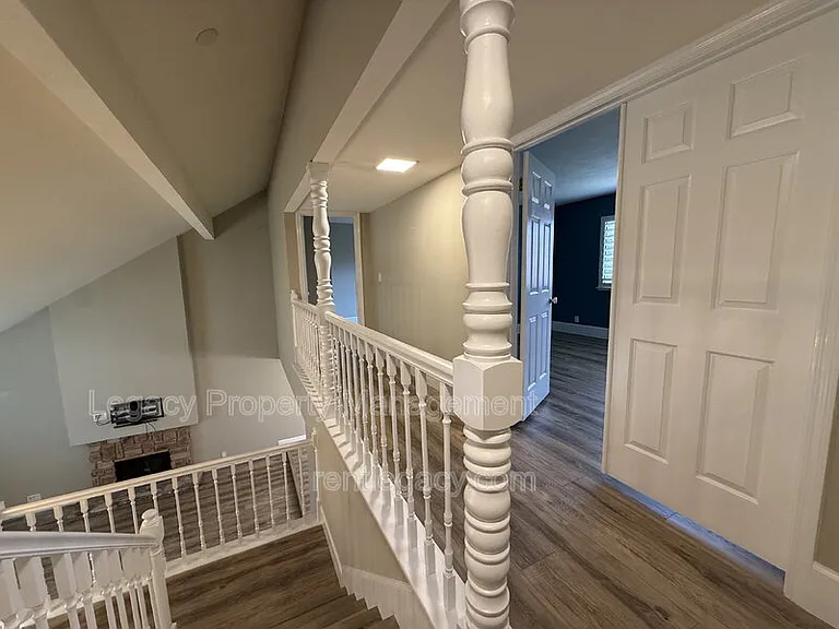 3209 Serra Way — Photo 13