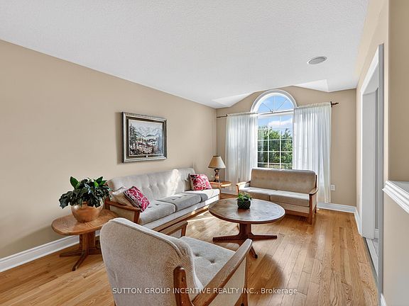 5th image of 101 Lions Gate Blvd