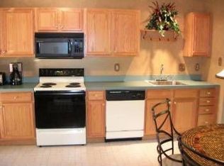 970 Dogwood Ln, Collegeville, PA 19426