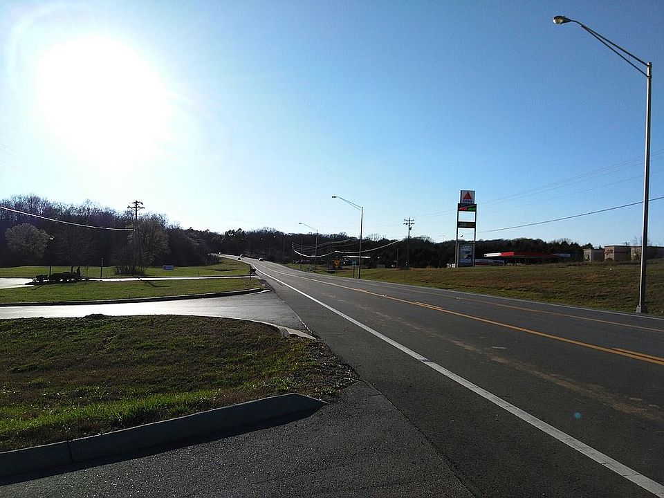 2nd image of Bear Creek Pike