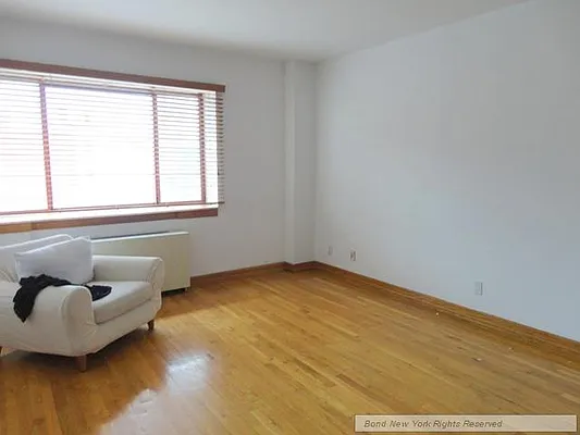 Rented by Bond New York | media 11