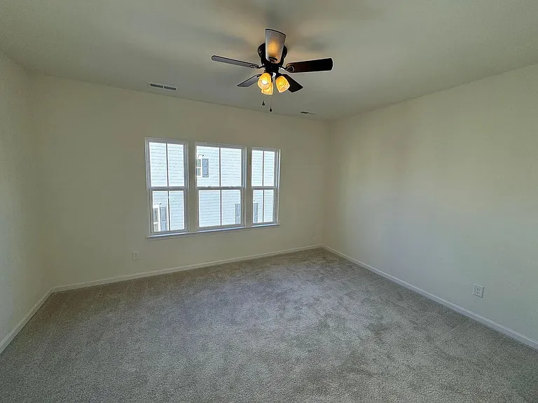 6326 Cleburne Ct — Photo 18