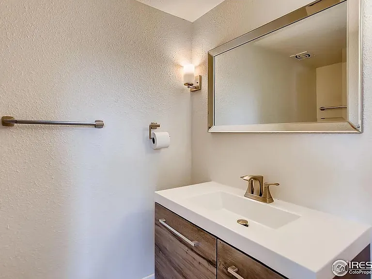 199 Sierra Vista Dr #BASEMENT — Photo 4