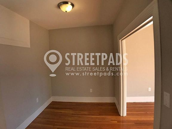5th image of 9 Sewall Ave #309F