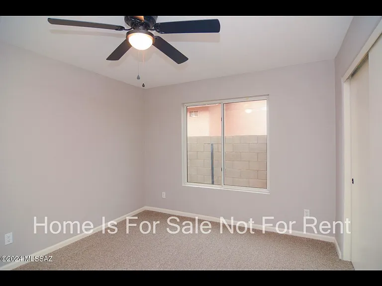 10038 E Moonstruck Way — Photo 14