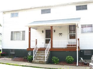 105 N Silver St, Mount Pleasant, PA 15666