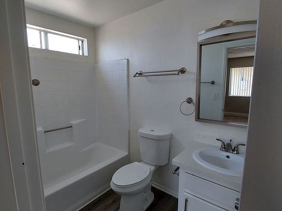 4th image of 244 E Nevada St APT 4