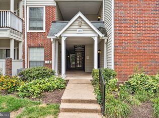 12151 Penderview Ln APT 2035, Fairfax, VA 22033