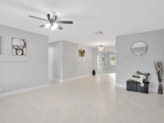 5th image of 4306 NW 47th Ct