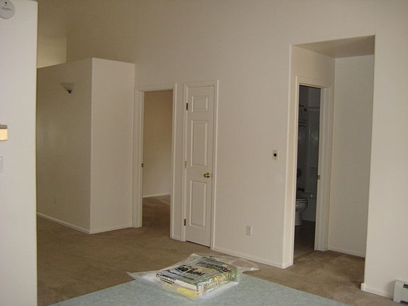4th image of 2814 Arlington Villa Dr