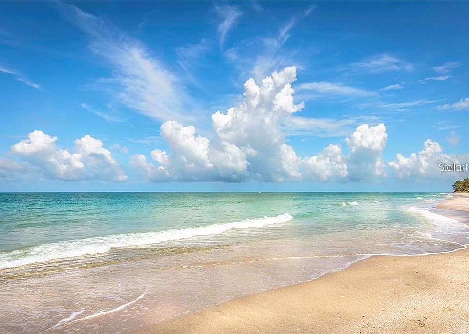 2nd image of 18042 Lake Worth Blvd
